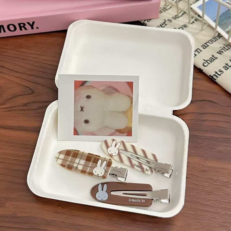 Kawaii Miffy Rabbit Retro Scar - Hair Bundles recension och pris